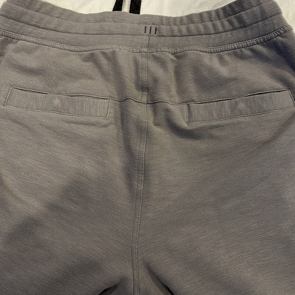 Lululemon gray joggers - Picture 5 of 8